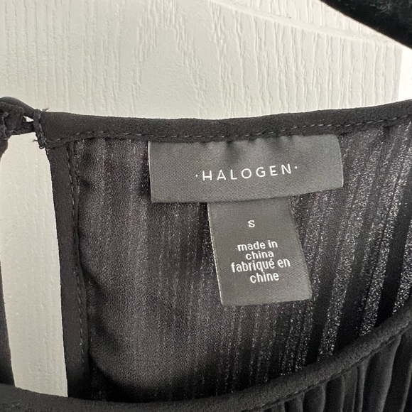 Halogen Sleeveless Pleated Georgette Top SZ S - Picture 3 of 5